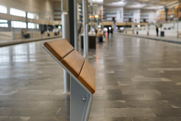 座位和萨拉戈萨火车站图片下载