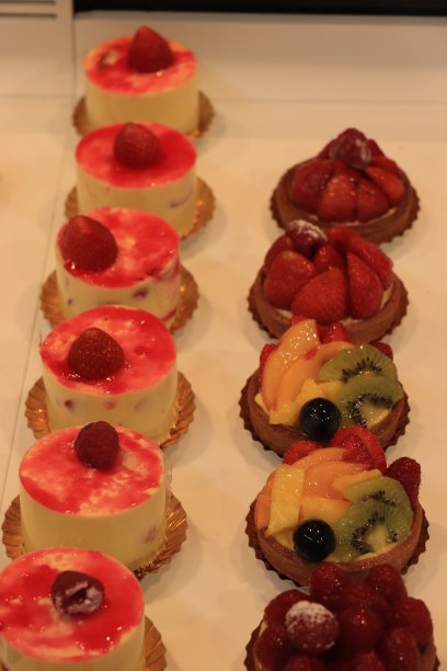 糖果店橱窗里的糖果图片下载