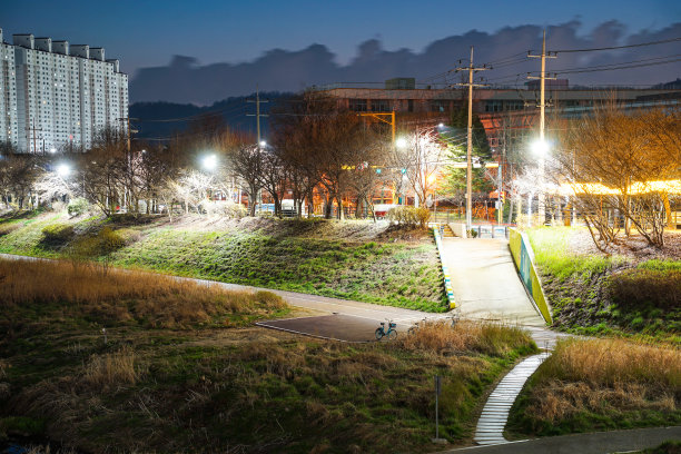 韩国京畿道安阳的夜景图片下载
