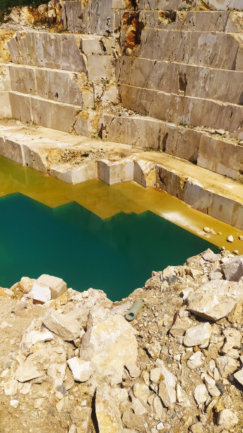 土耳其的一座大理石矿图片下载