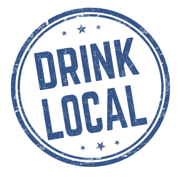 喝当地的垃圾饮料图片下载