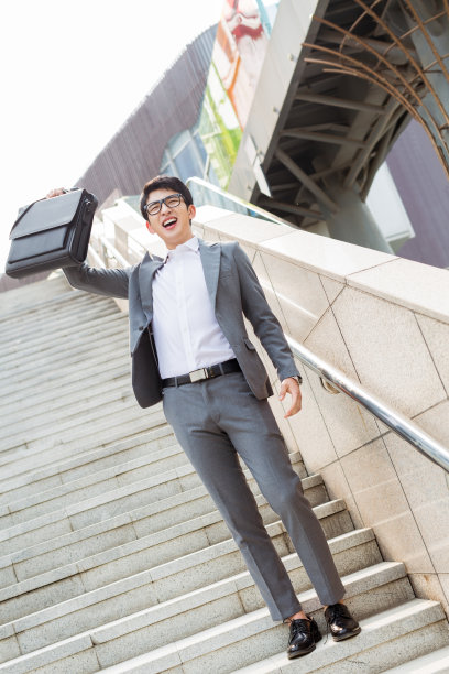 年轻英俊的中国CEO图片下载