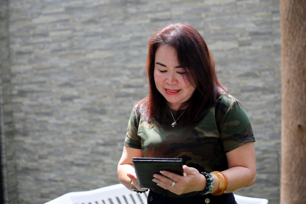 科技生活-智能手机图片下载