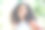 在目中无人的肖像中看起来脆弱的年轻成年女性图片下载