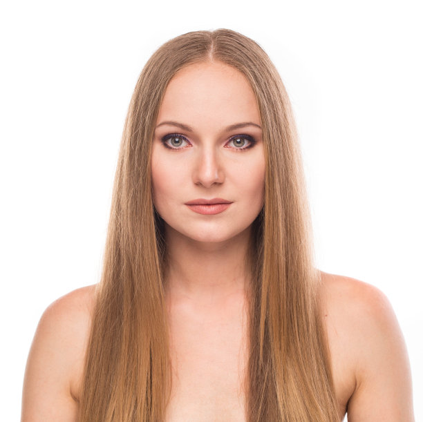 一个年轻女人的肖像。图片下载