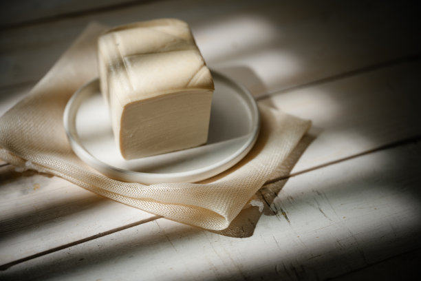 阳光下的豆腐图片下载