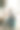 年轻的黑人男子在纽约街头读红色的书图片下载