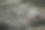 在车间用不同类型的金属钢头和钻头打开工作工具套装，可互换的螺丝刀套装。图片下载