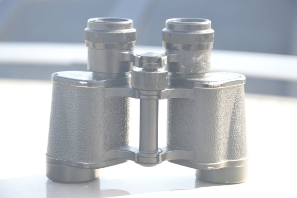 双筒望远镜图片下载