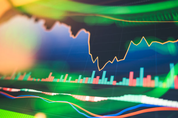 投资理财顾问使用笔画趋势线和选择性投资来投资新兴市场的新兴机会图片下载