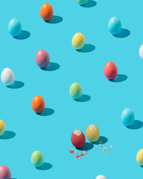 有破蛋壳的复活节彩蛋。最小的概念图片下载