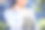 一个难以辨认的商人在城市经历脖子疼痛的特写镜头图片下载