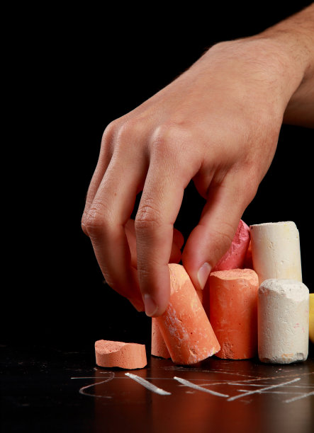 彩色粉笔（绘画创意用）图片下载