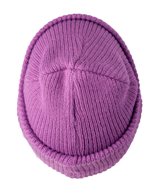 帽子针织孤立在白色背景。图片下载