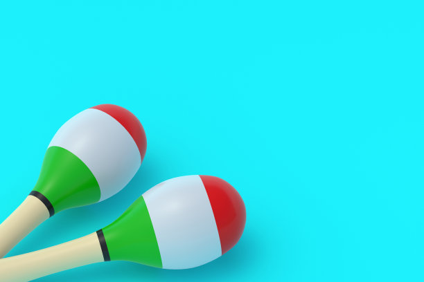 蓝色背景上的沙球。民族乐器。传统的狂欢节设备。节日的象征。拉丁民族饰品。副本的空间。三维渲染图片下载