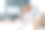 休息。穿着正装的女股票经纪人正在办公室工作图片下载
