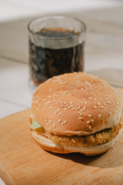 汉堡、炸鸡等食品图片下载