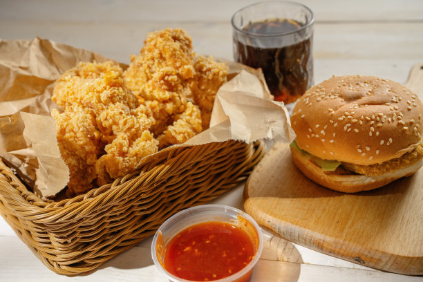 汉堡、炸鸡等食品图片下载