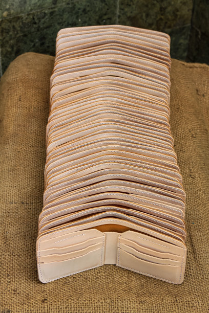 男士棕色皮夹图片下载