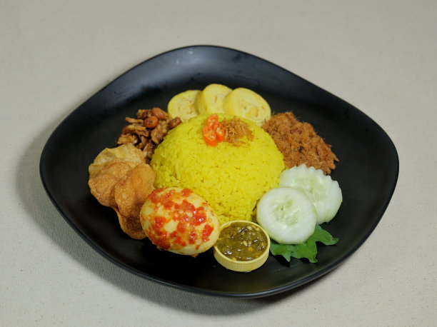 炒饭或黄米配鸡蛋图片下载