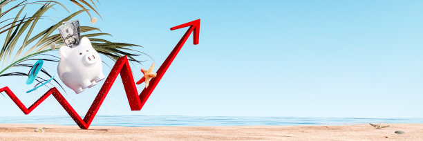海滩上有红色箭头符号的存钱罐。夏季旅游成本上升概念背景图片下载
