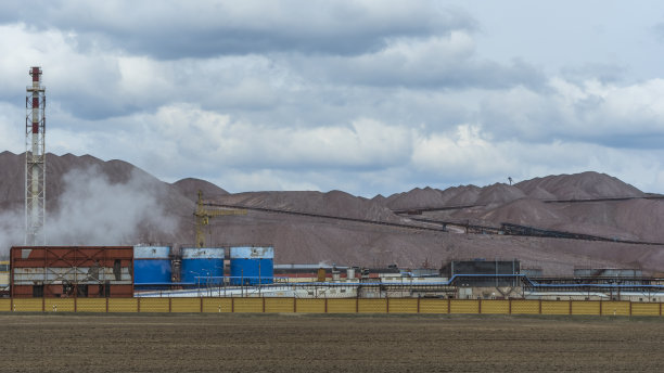 科珀尔用于开采矿石。矿山建筑。从地下开采矿物的技术。挖掘。钾离子盐。图片下载