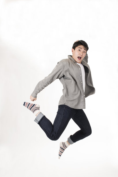 一个亚洲年轻人的生活方式图片下载