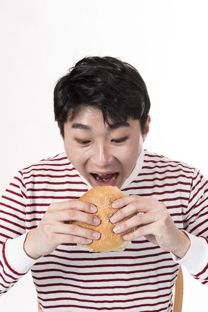 一个亚洲年轻人的生活方式图片下载