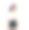 一个拿着手机的年轻亚洲女士的瞬间和表情图片下载