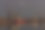 港口的三座起重机映衬着晴朗的夜空。图片下载