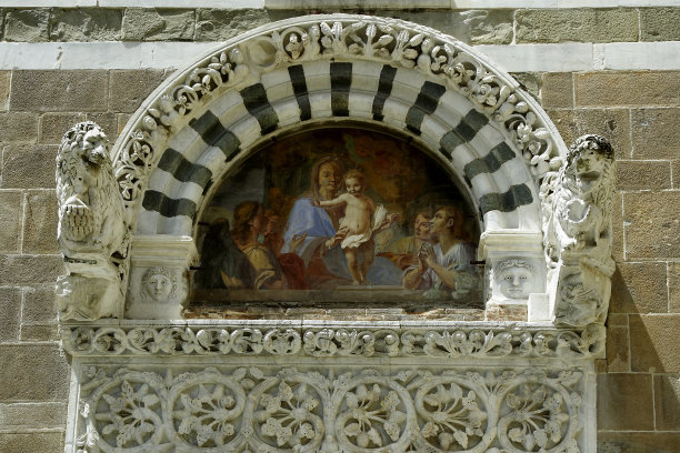 卢卡，圣朱斯托教堂。意大利托斯卡纳区图片下载