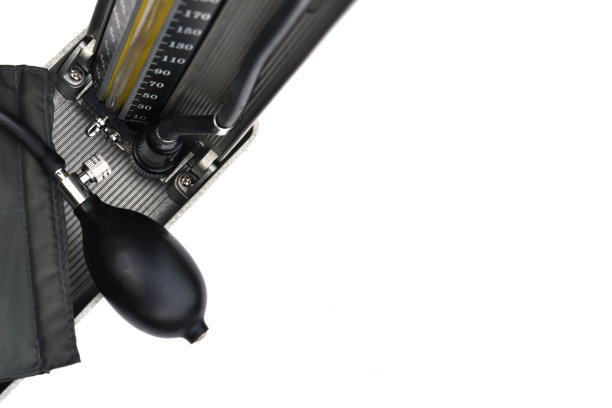 血压计孤立在白色背景。图片下载