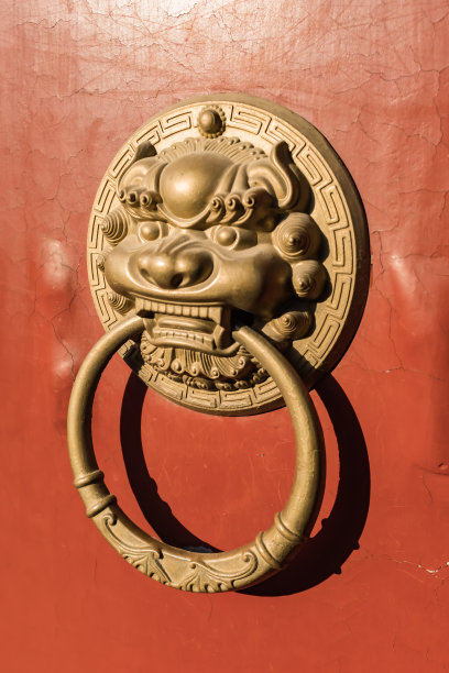 中国红门配铜狮图片下载