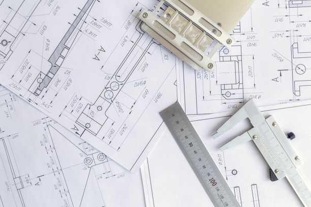 卡尺测量工具，尺子和详图的俯视图。工程图纸，金属细部。图片下载