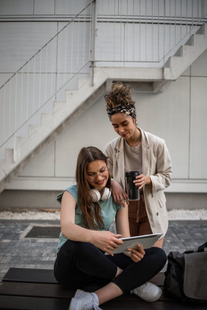 大学演讲后的这段休息时间派上了用场图片下载