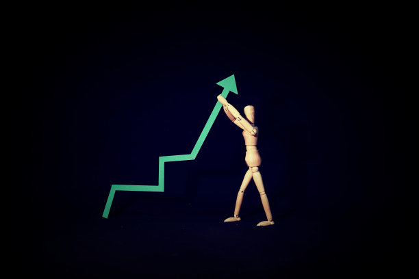 木制人体模型增加市场箭头图片下载