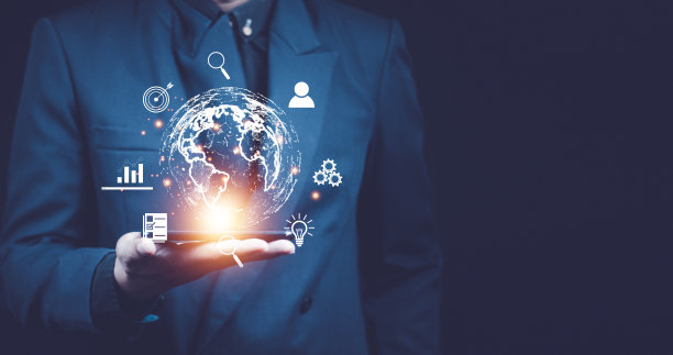 使用智能手机的商人：全球互联网连接、数字营销、金融银行、数字链接技术、大数据图片下载