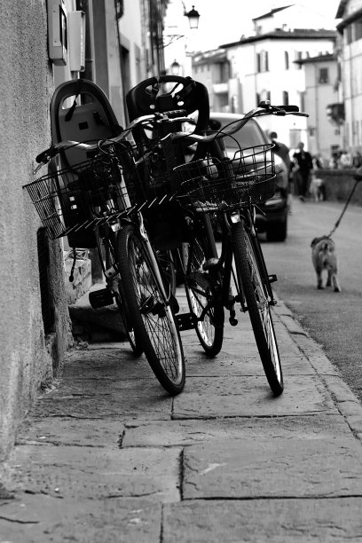 意大利的旧自行车图片下载