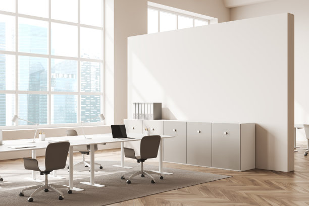近距离观察明亮的办公室内部，空墙图片下载