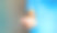 男人举手示意的特写图片下载