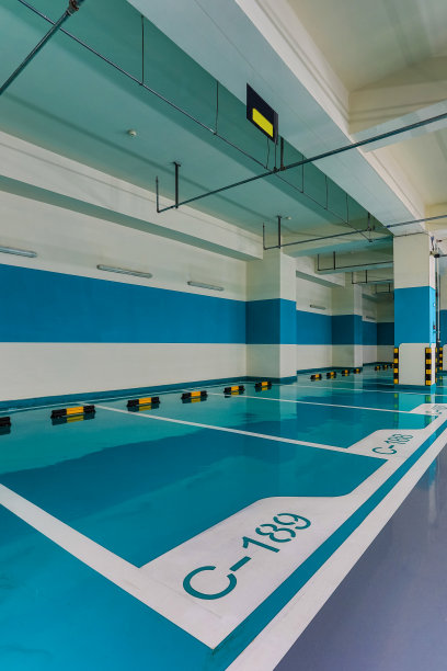 车库的停车位图片下载