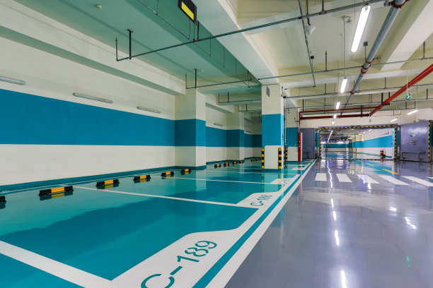 车库的停车位图片下载