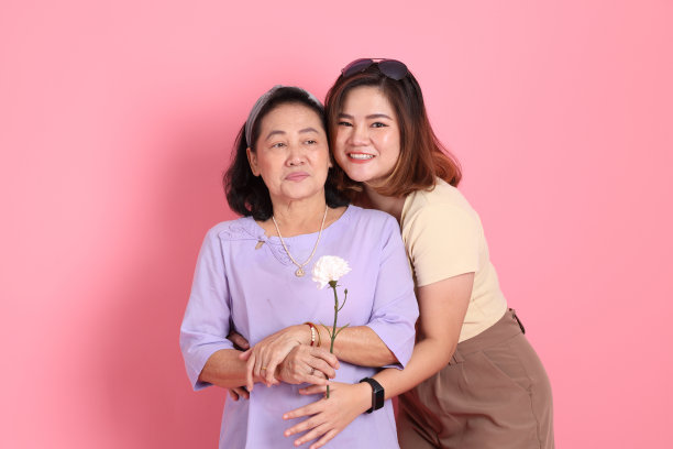 母亲和女儿图片下载