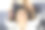 专业美发师在发廊为一位年轻美丽的女士洗头。图片下载