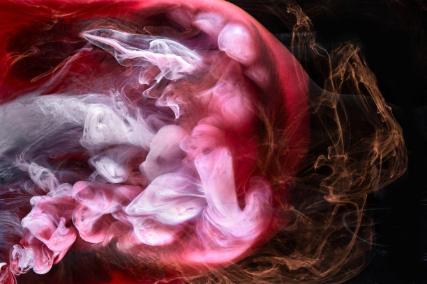 黑色和红色的墨水背景，彩色的雾，抽象的漩涡海洋，丙烯酸油漆颜料的水下，白色的烟雾图片下载