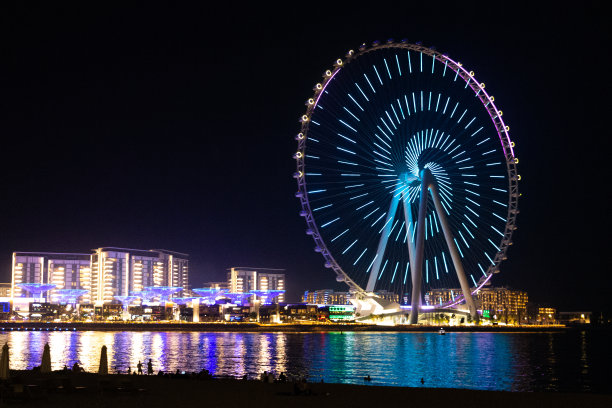 迪拜海边世界最大摩天轮图片下载