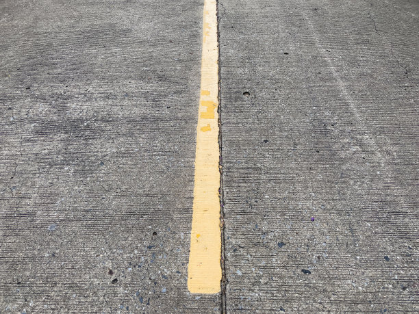 路面特写照片。图片下载