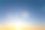 蓝色多云的天空，美丽的自然背景，戏剧性的日落图片下载