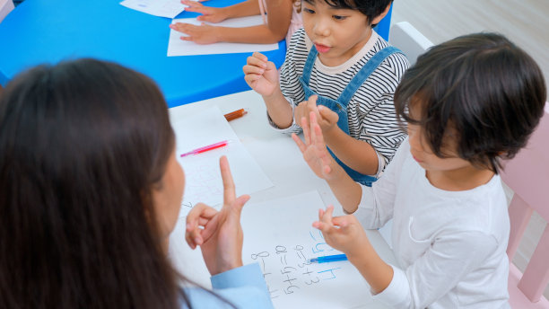 幼儿园、女生、教室、教育、学习、知识图片下载