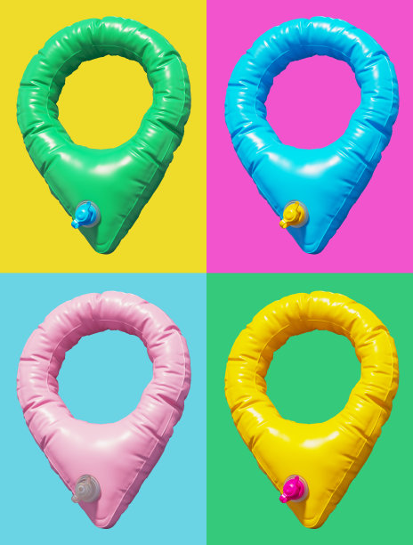 一套游泳圈和床垫。地理标签的形状图片下载